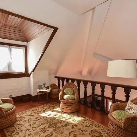 Vakantiehuis Charming House With Garden And Pool Esposende
