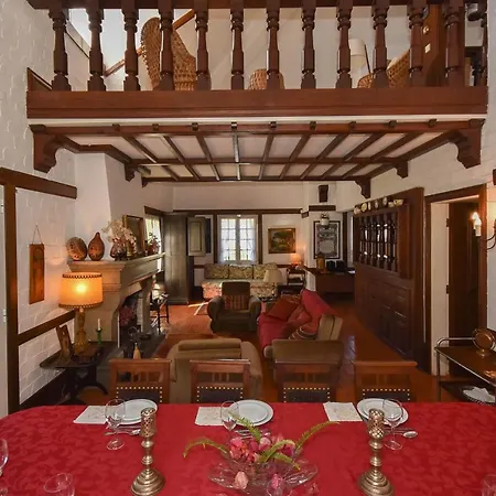 Vakantiehuis Charming House With Garden And Pool *